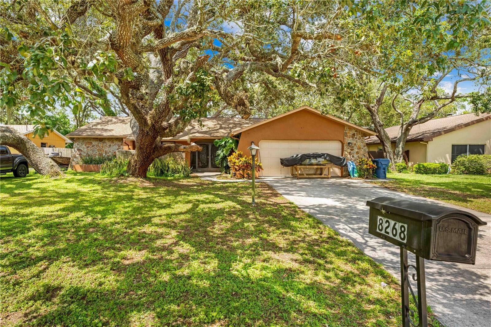 Spring Hill, FL 34606,8268 GARRISON ST