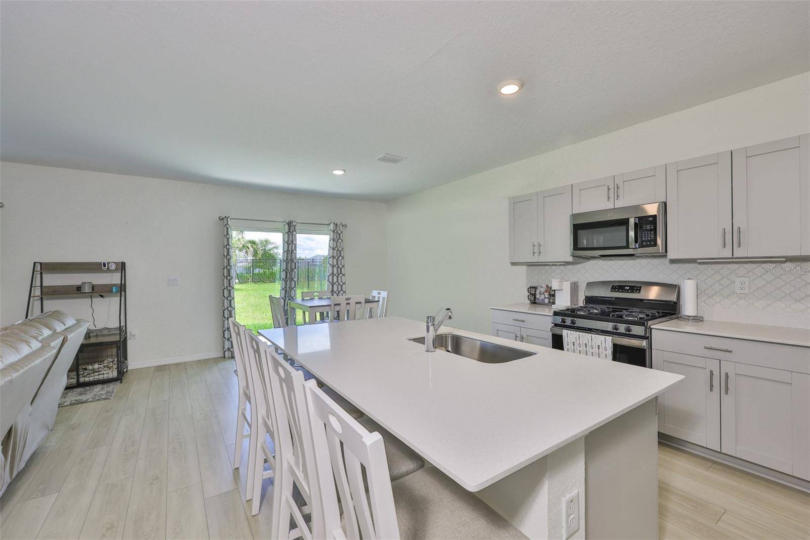 Apollo Beach, FL 33572,5438 SUMMER SUNSET DR