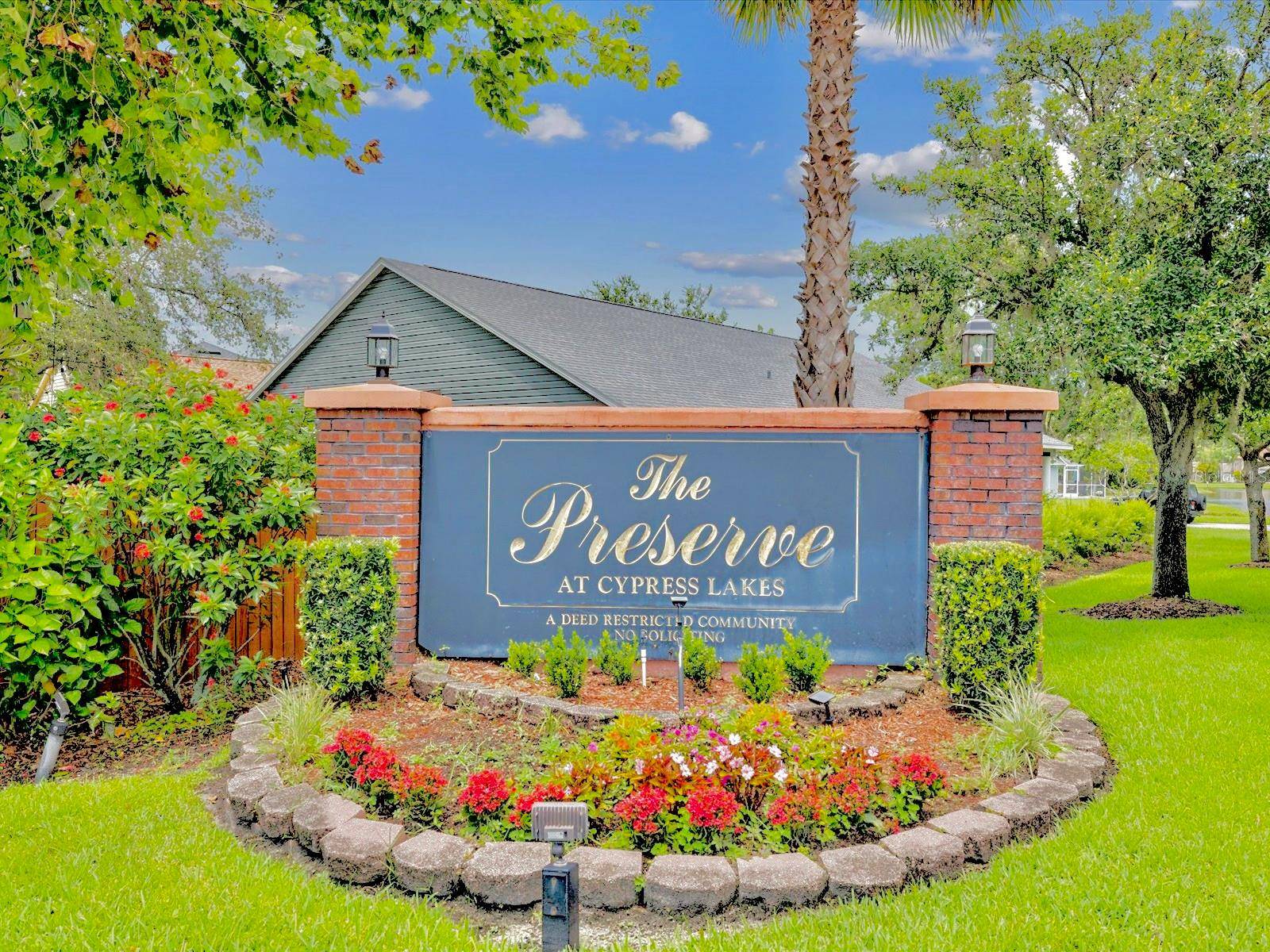 Oldsmar, FL 34677,422 CYPRESS VIEW DR