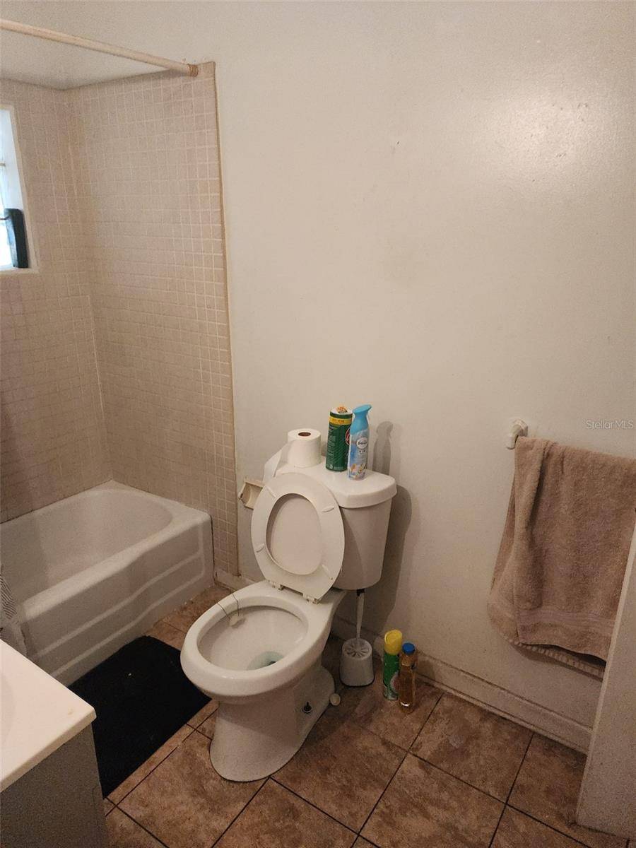 Palmetto, FL 34221,516 7TH AVE W #1