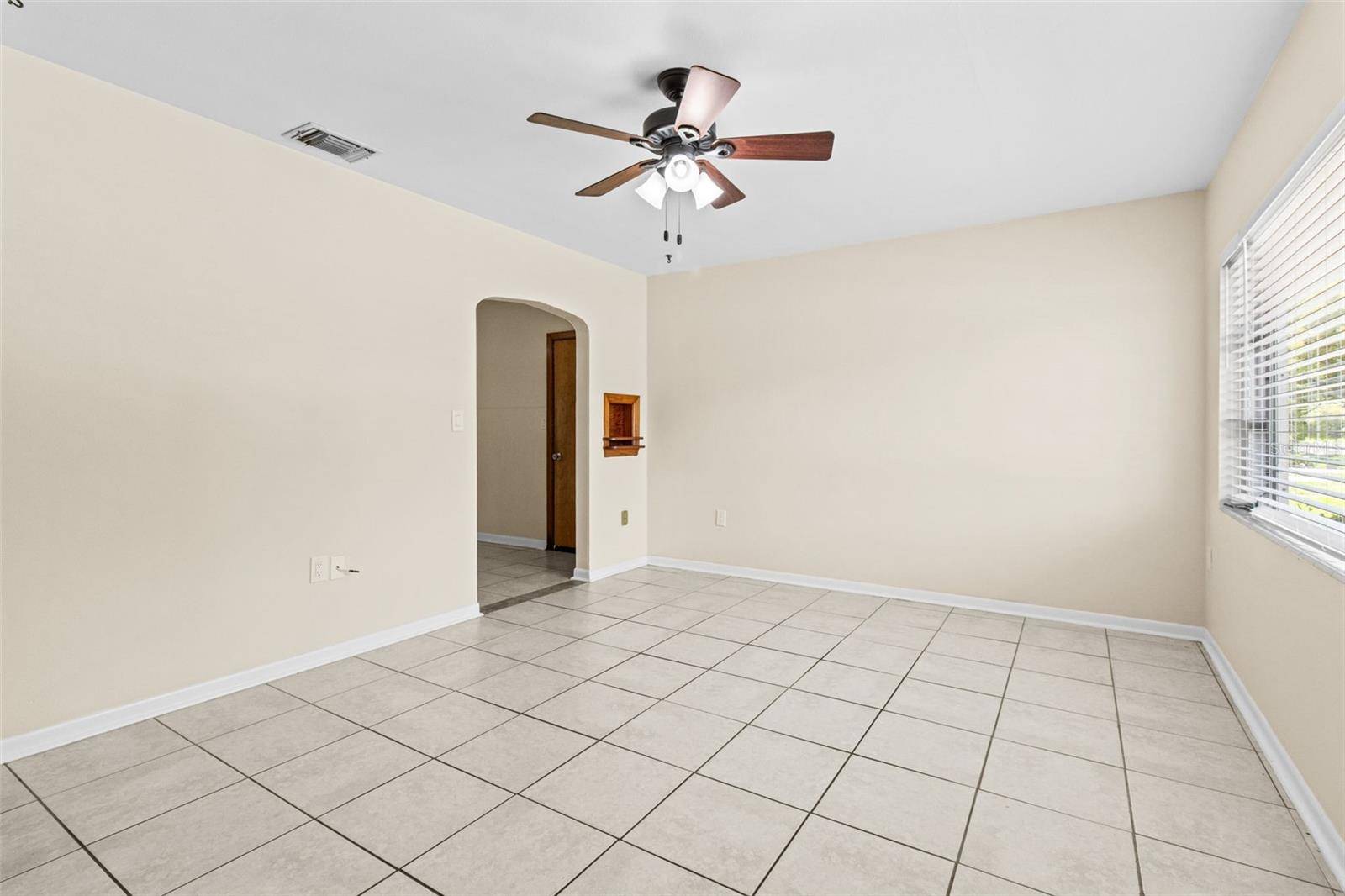 Dunedin, FL 34698,512 RICHMOND ST