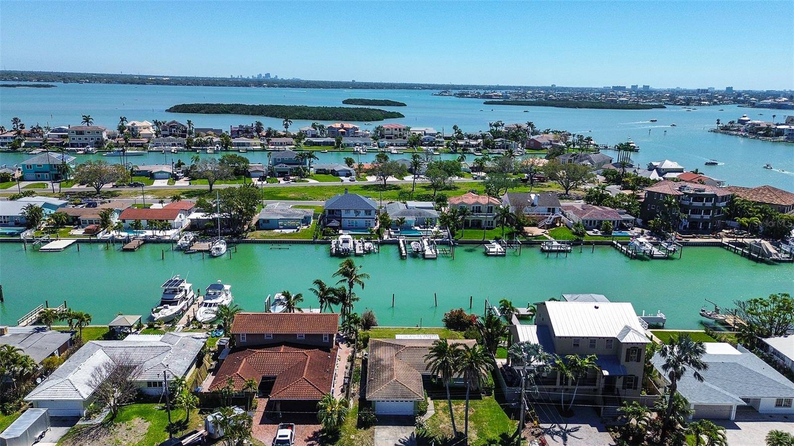 Madeira Beach, FL 33708,501 CRYSTAL DR