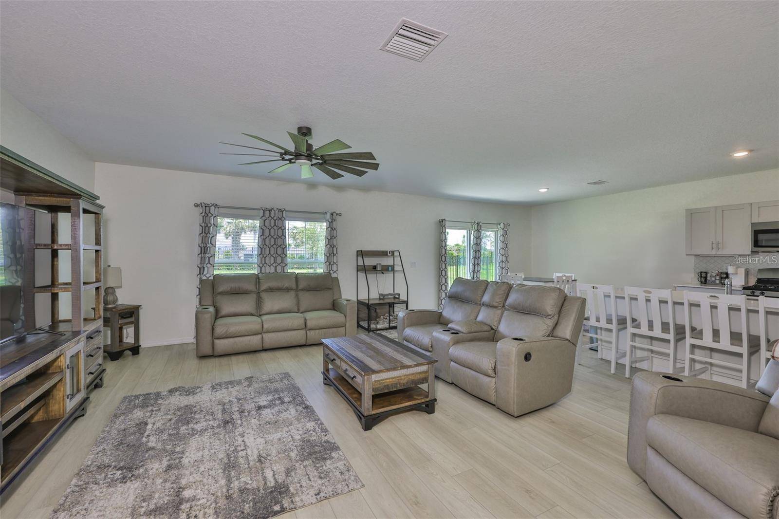 Apollo Beach, FL 33572,5438 SUMMER SUNSET DR