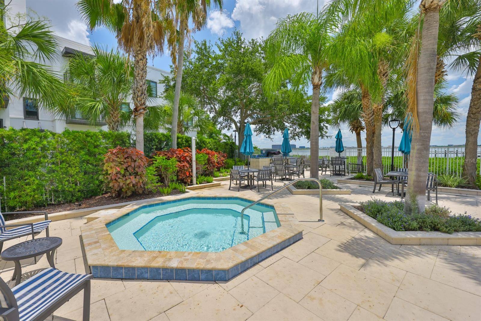 Tampa, FL 33607,2201 BAY CLUB CIR