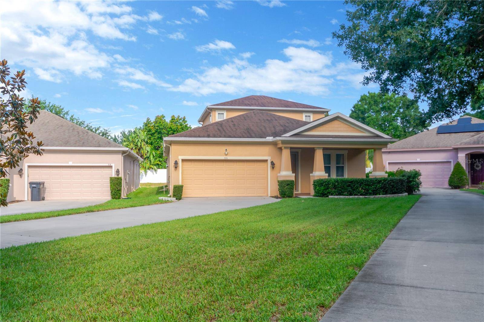 Valrico, FL 33594,320 ROXBURY CROSSING CT
