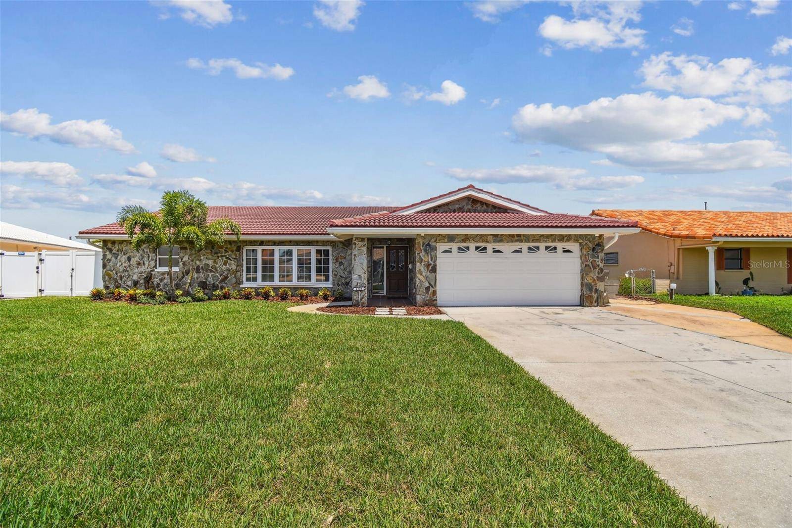 St Petersburg, FL 33711,4328 40TH ST S