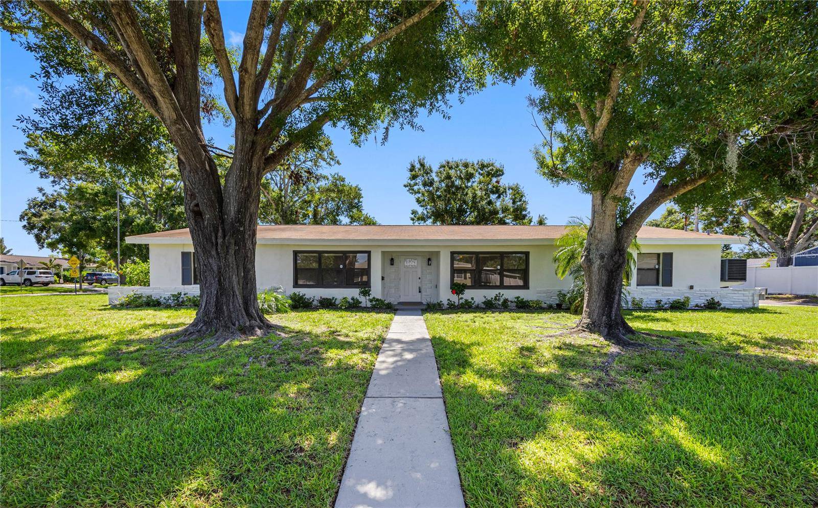 St Petersburg, FL 33703,4391 CHERRY ST NE