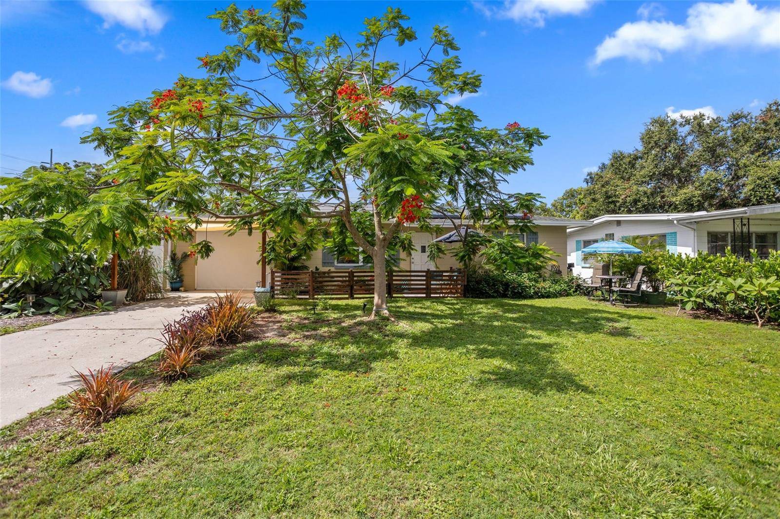 St Petersburg, FL 33709,5236 48TH TER N