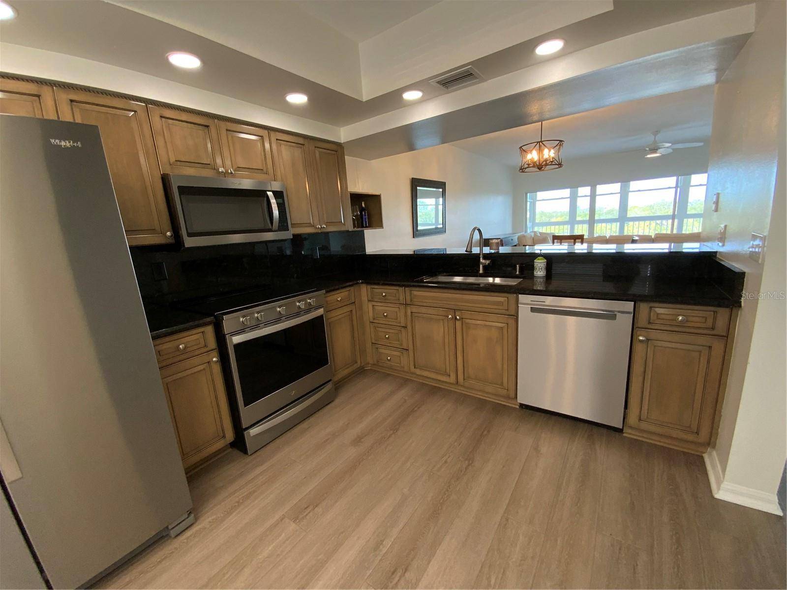 St Petersburg, FL 33708,6315 SHORELINE DR #3204