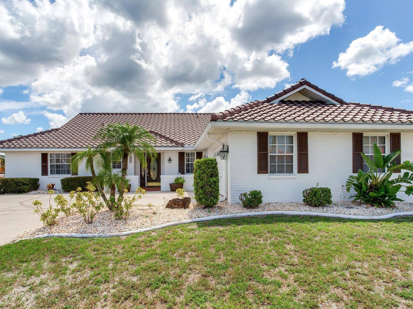 Sun City Center, FL 33573,702 PLUMBROOK RD