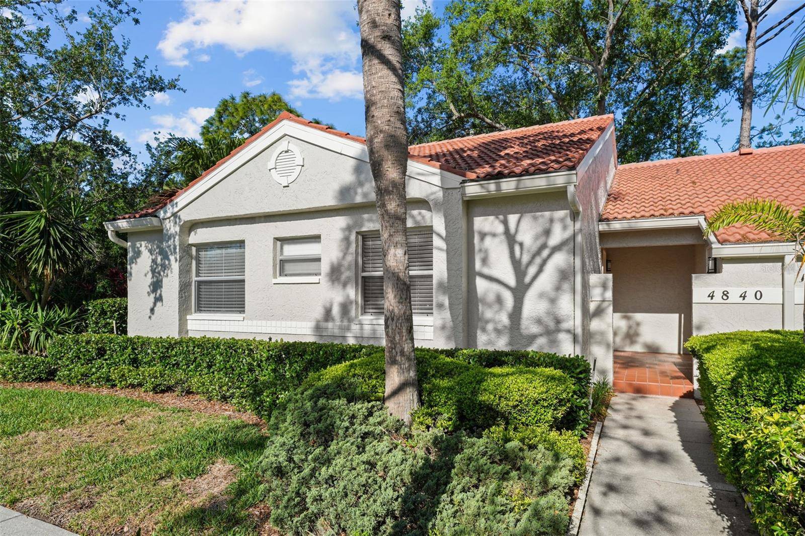 St Petersburg, FL 33703,4840 NAPOLI CT NE