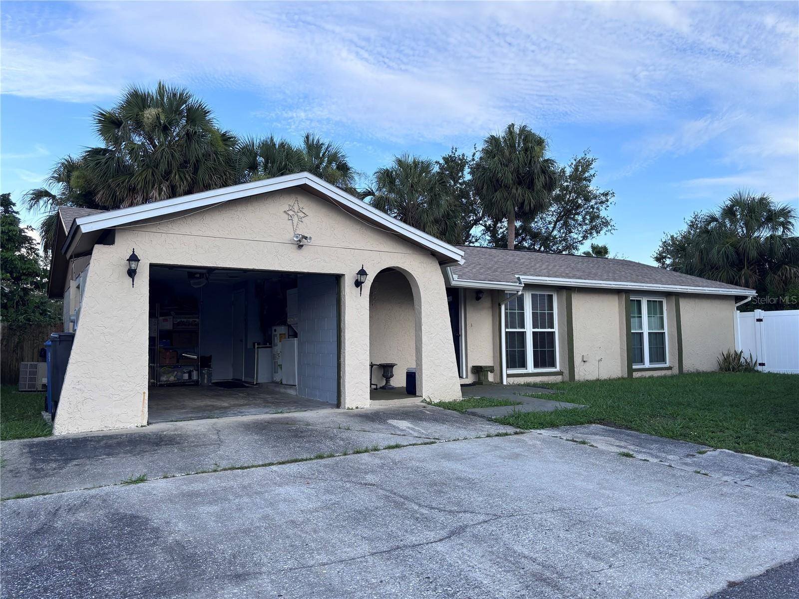 Tampa, FL 33615,10102 MISSY CT