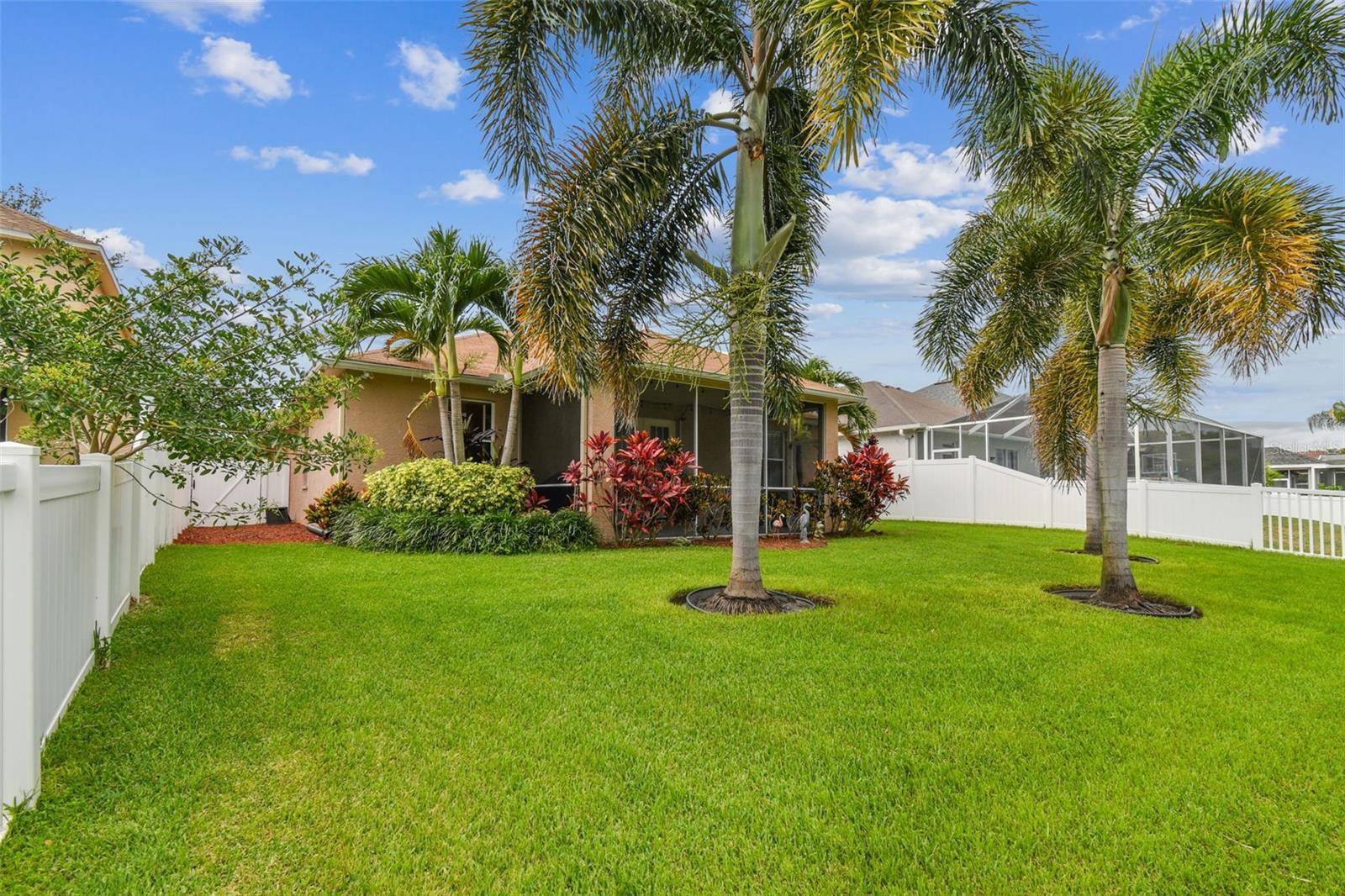 Wesley Chapel, FL 33544,27810 SKY LAKE CIR