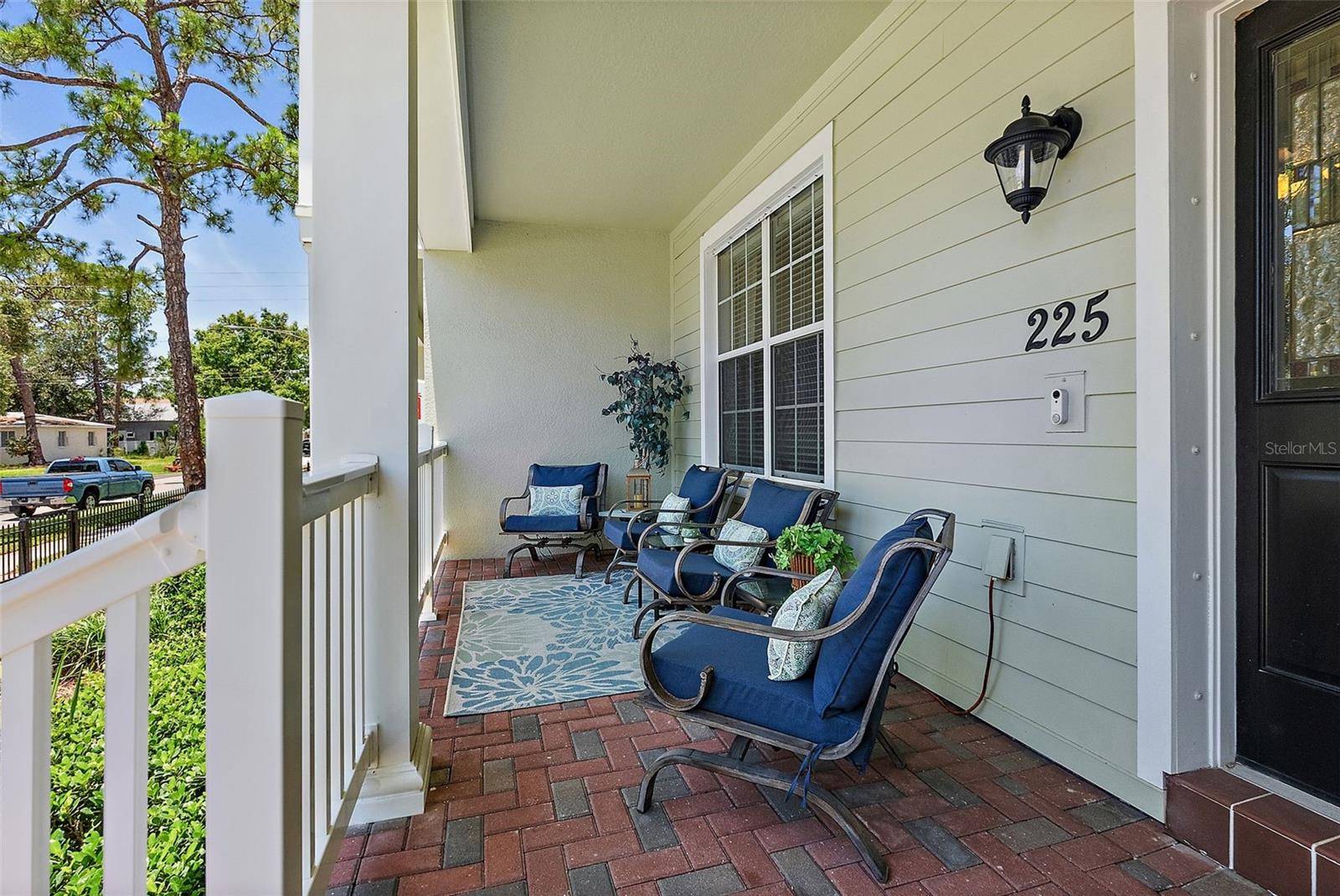 St Petersburg, FL 33703,225 49TH AVE N