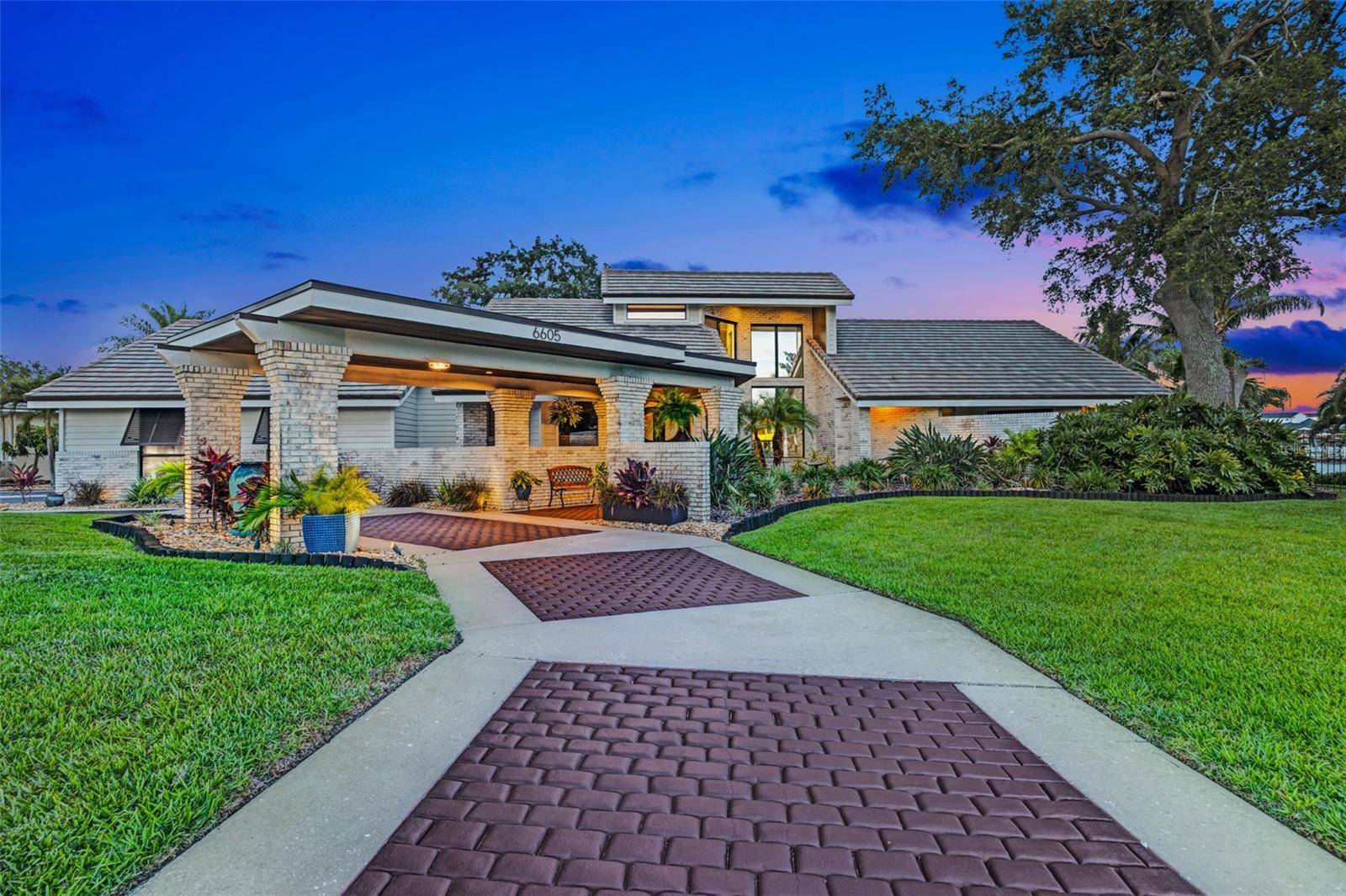 Apollo Beach, FL 33572,6605 SEABIRD WAY