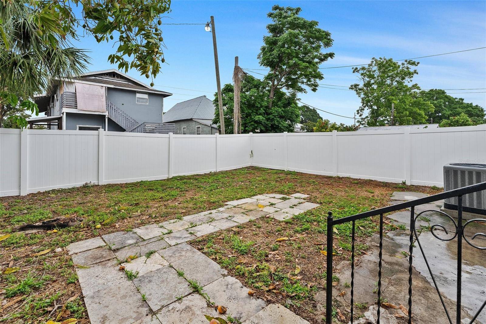 Tampa, FL 33605,2404 CORRINE ST