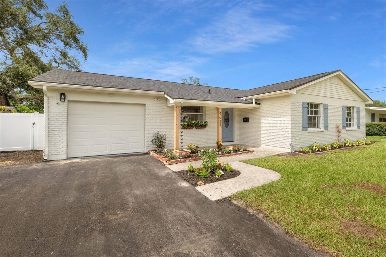 Tampa, FL 33611,4611 W BAY COURT AVENUE