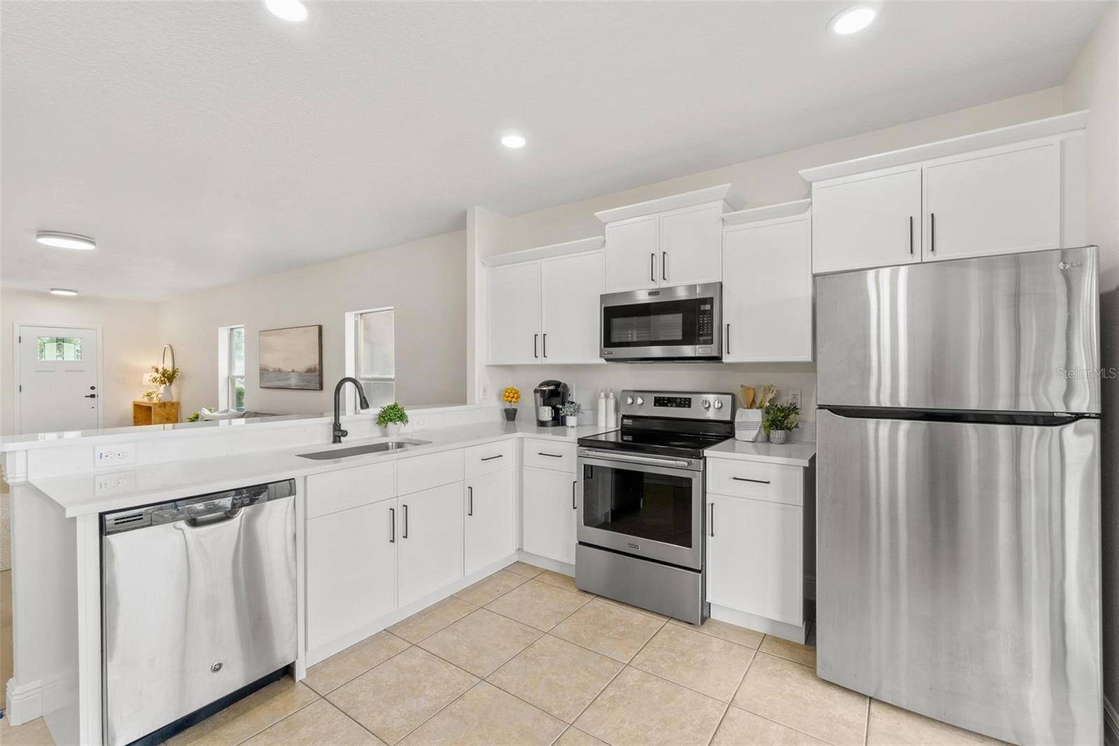 Ruskin, FL 33570,1112 SEMINOLE SKY DR
