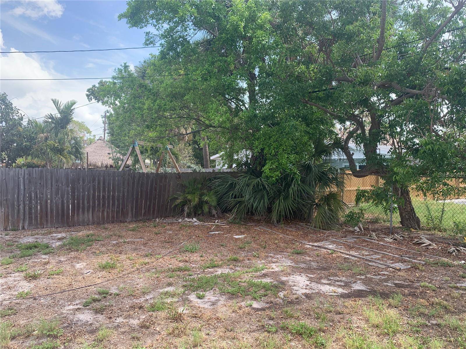 St Petersburg, FL 33703,3927 HUNTINGTON ST NE