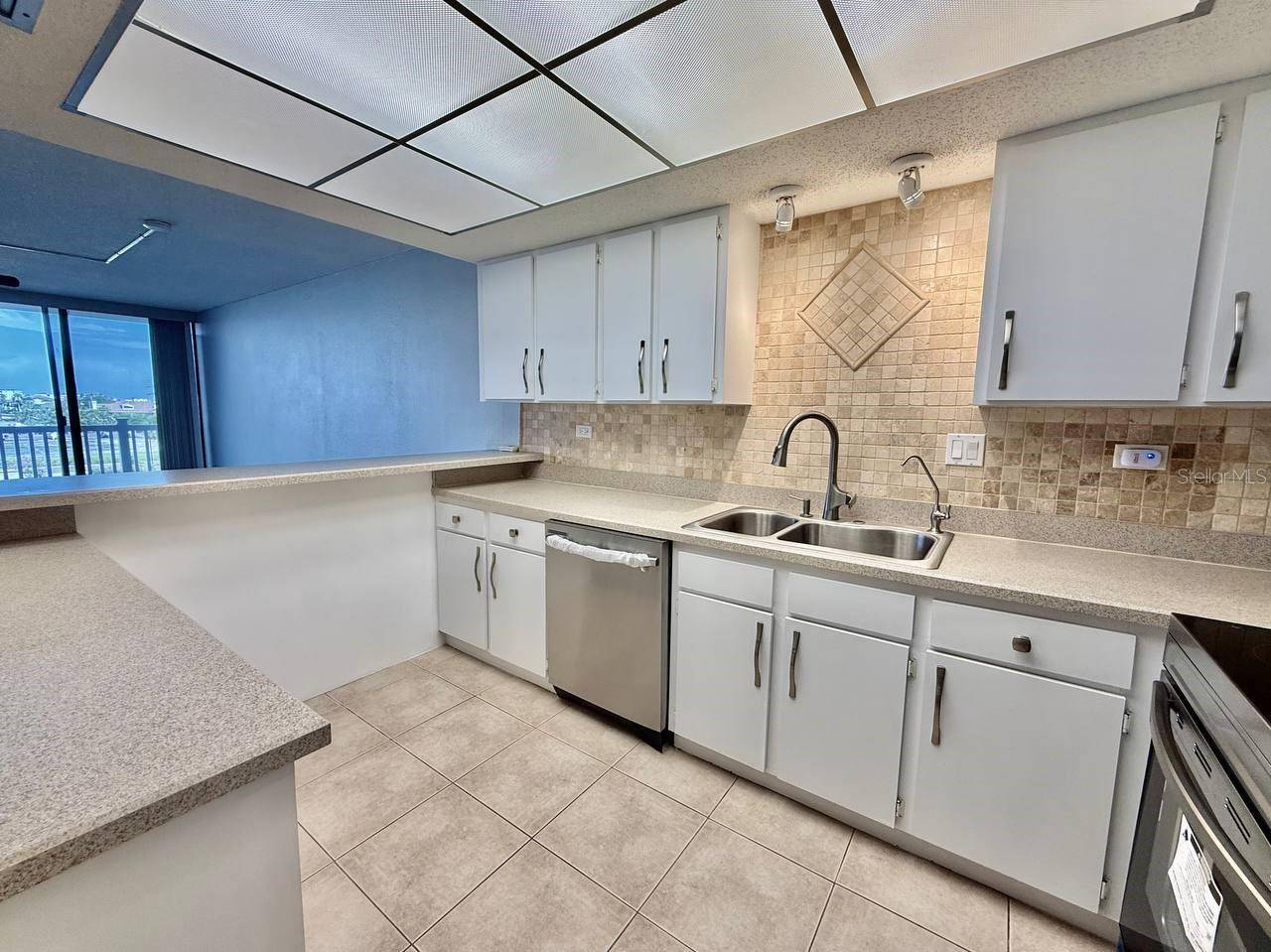 Treasure Island, FL 33706,500 TREASURE ISLAND CSWY #402