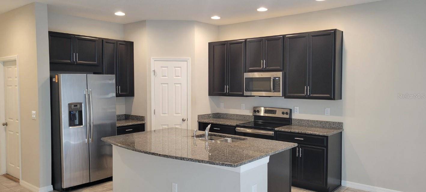 Riverview, FL 33578,7025 GRAND ELM DR