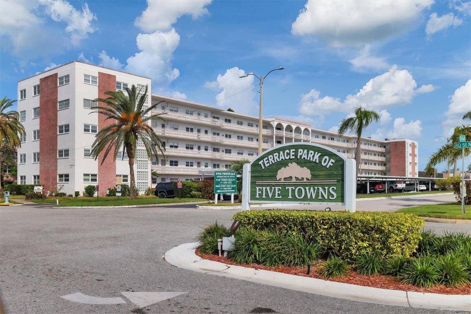 St Petersburg, FL 33709,5623 80TH ST N #303