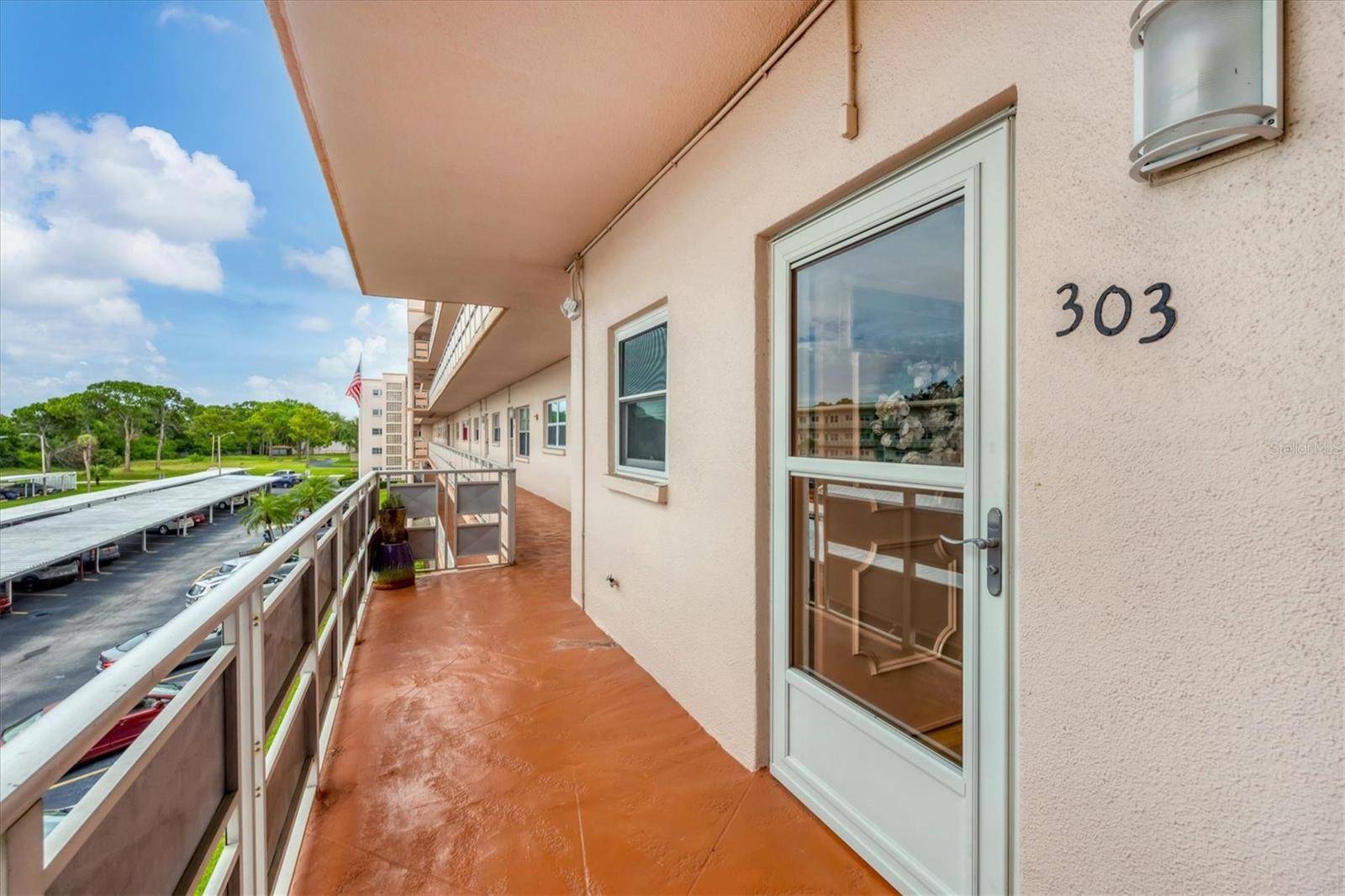 St Petersburg, FL 33709,5623 80TH ST N #303