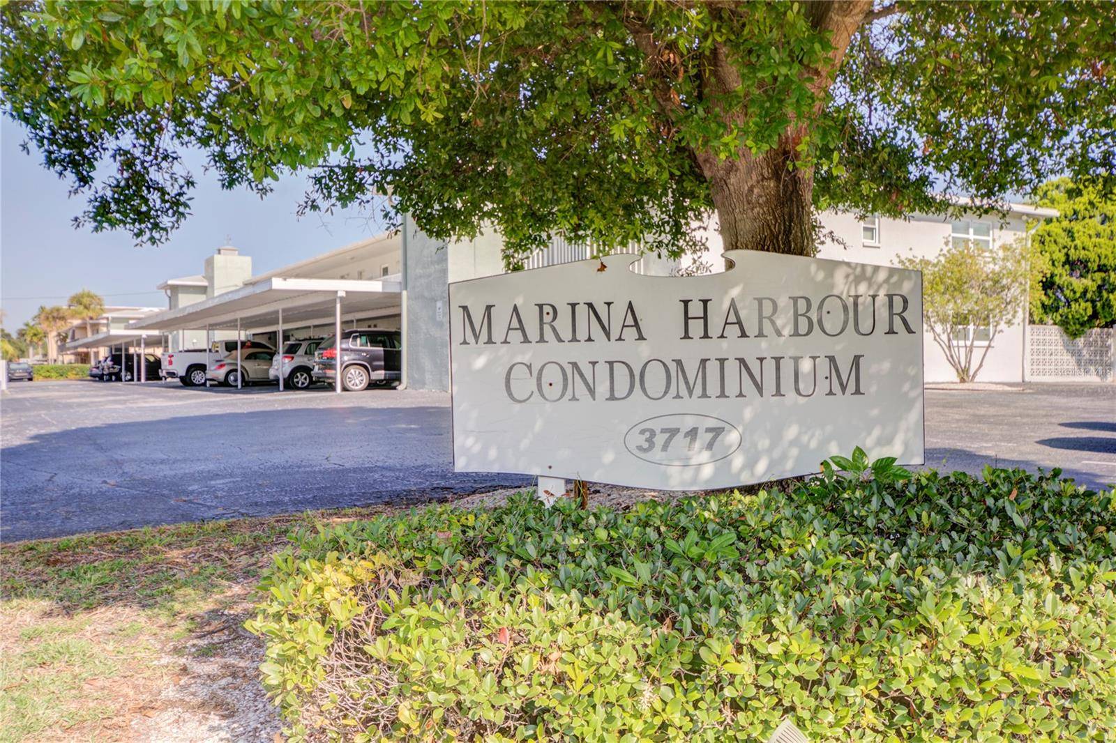 St Petersburg, FL 33711,3717 46TH AVE S #11
