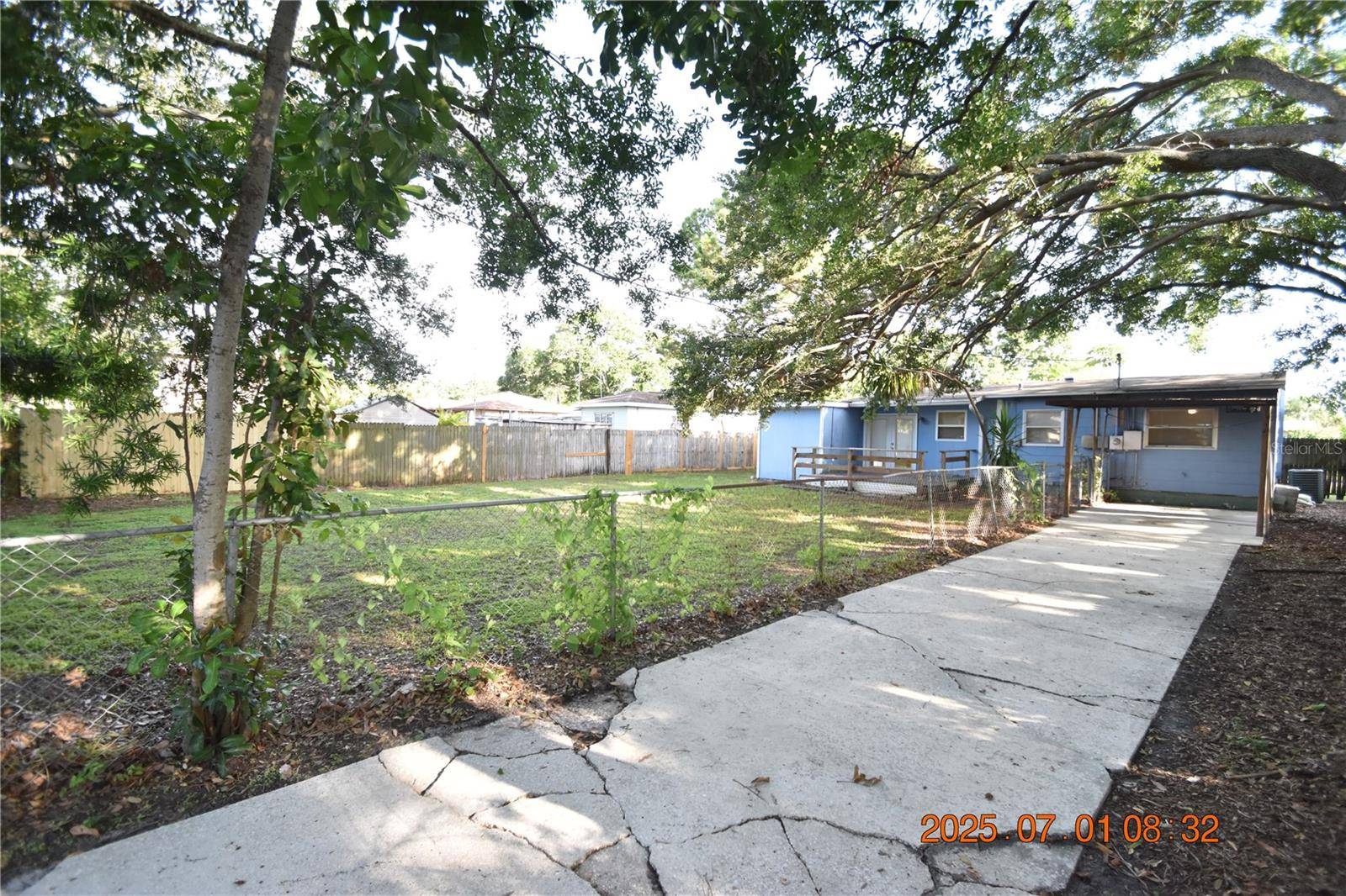 St Petersburg, FL 33703,818 49TH AVE N
