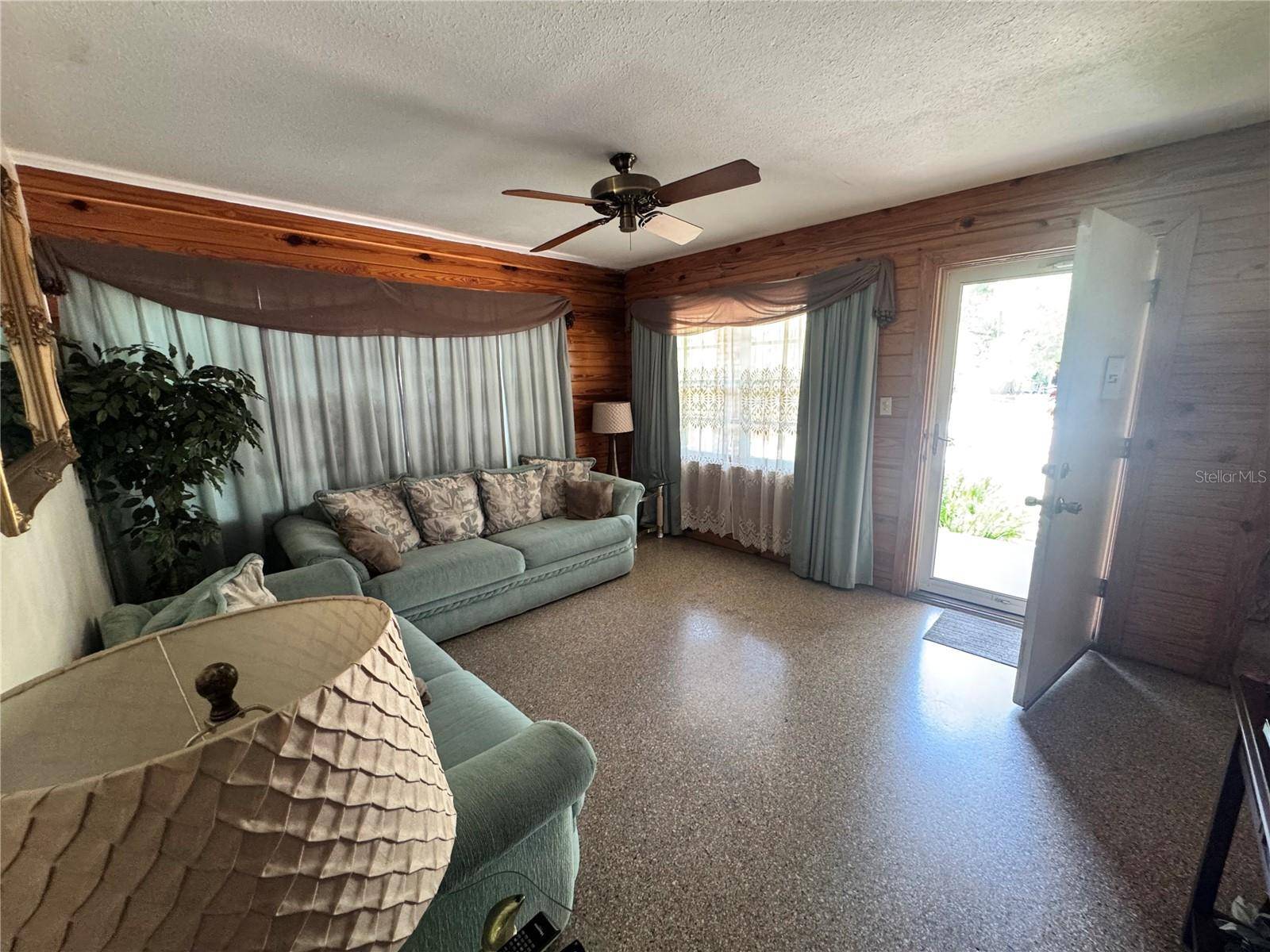 Tampa, FL 33610,5901 N 34TH ST