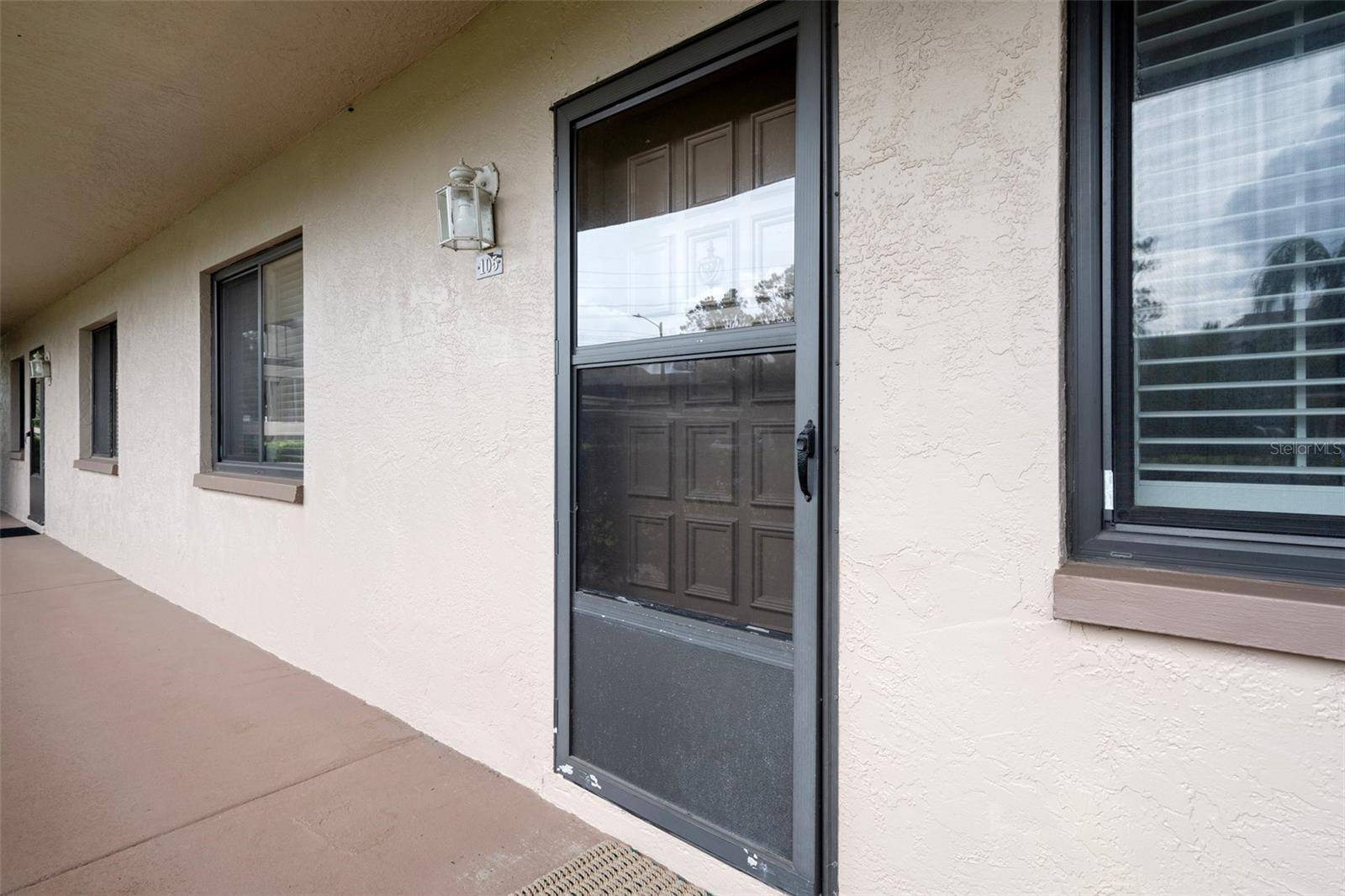 Oldsmar, FL 34677,105 MARY DR