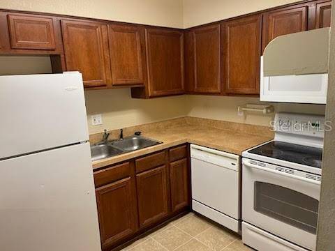 Tarpon Springs, FL 34689,615 HAVEN PL #615