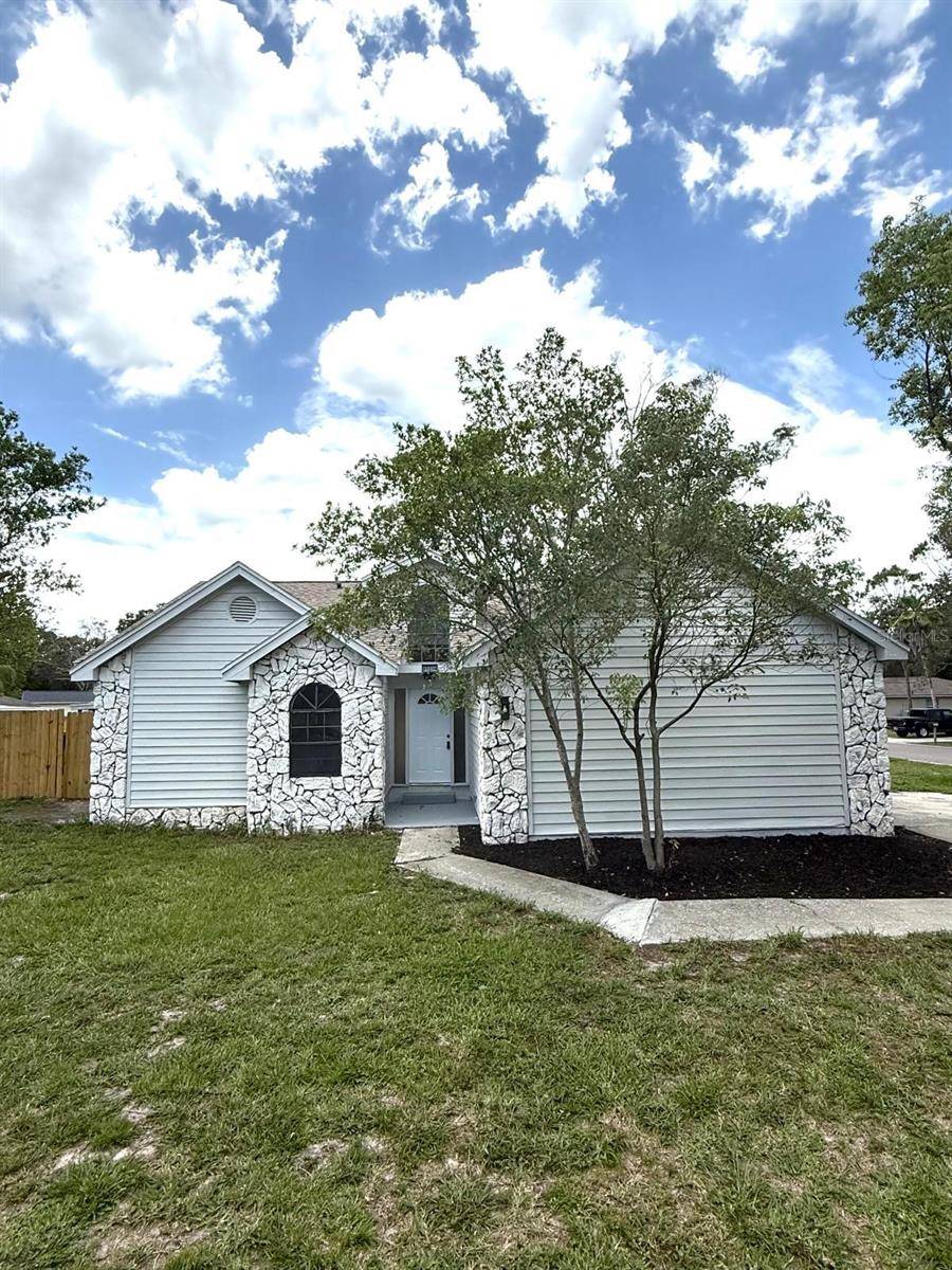Land O Lakes, FL 34639,23220 SHINING STAR DR