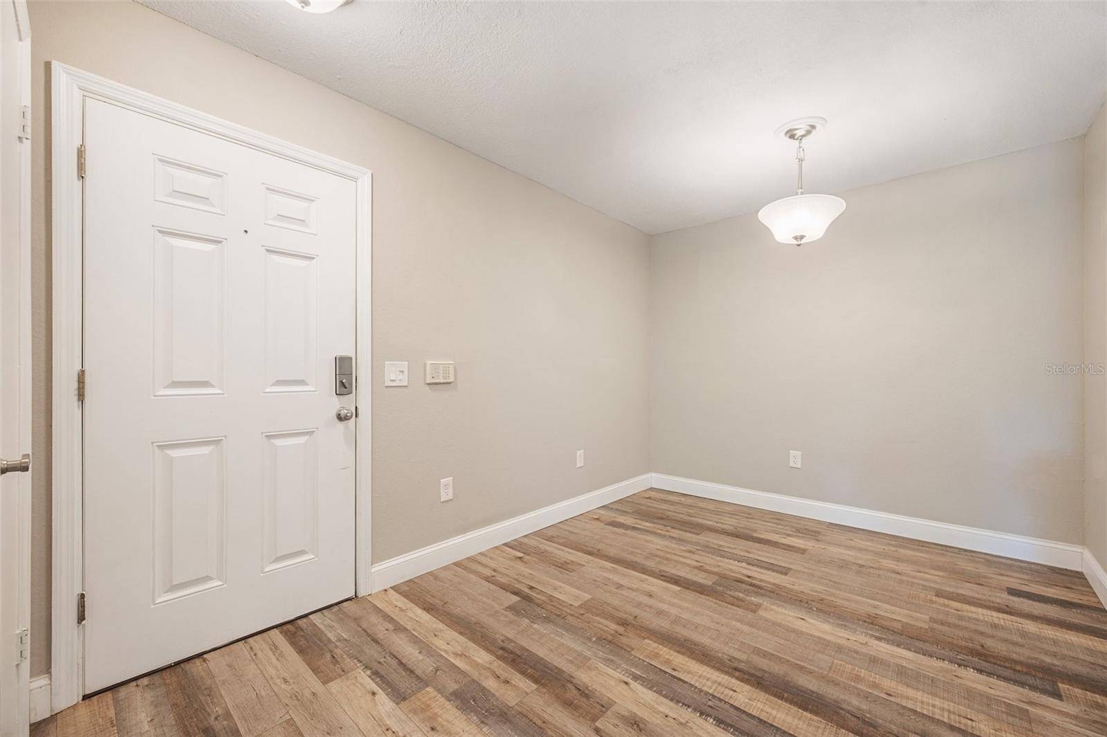 Tampa, FL 33647,9481 HIGHLAND OAK DR #903