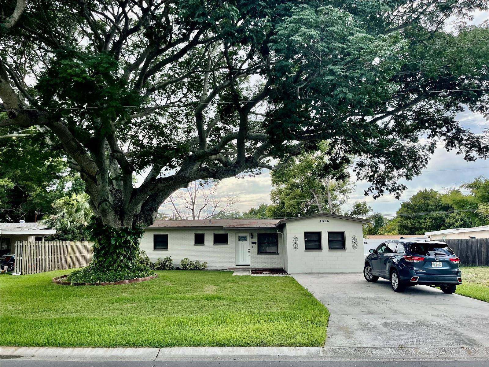 St Petersburg, FL 33702,7026 20TH ST N