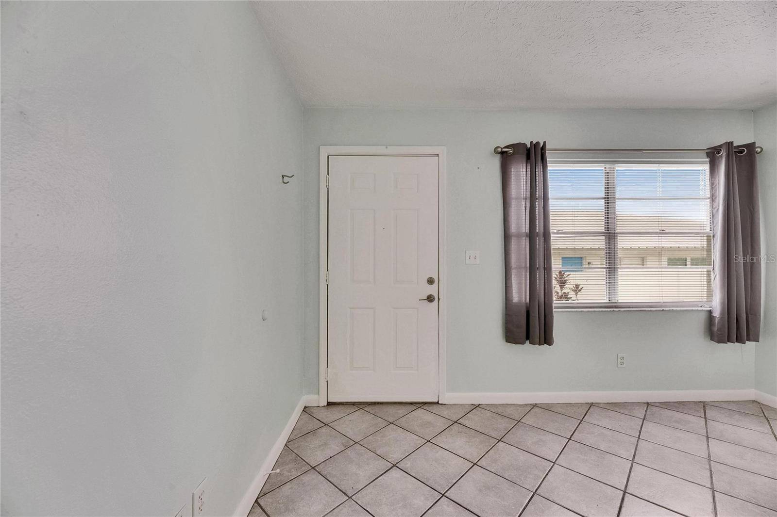 Apollo Beach, FL 33572,1049 APOLLO BEACH BLVD #D