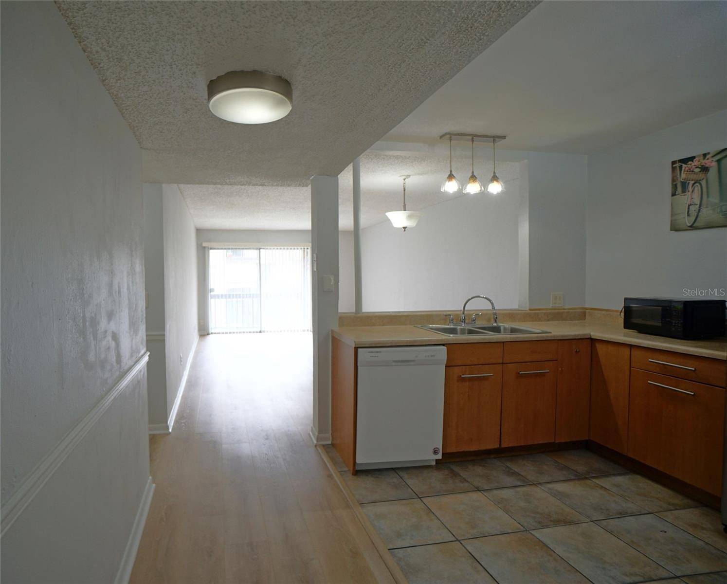 Tampa, FL 33615,6338 NEWTOWN CIR #B2
