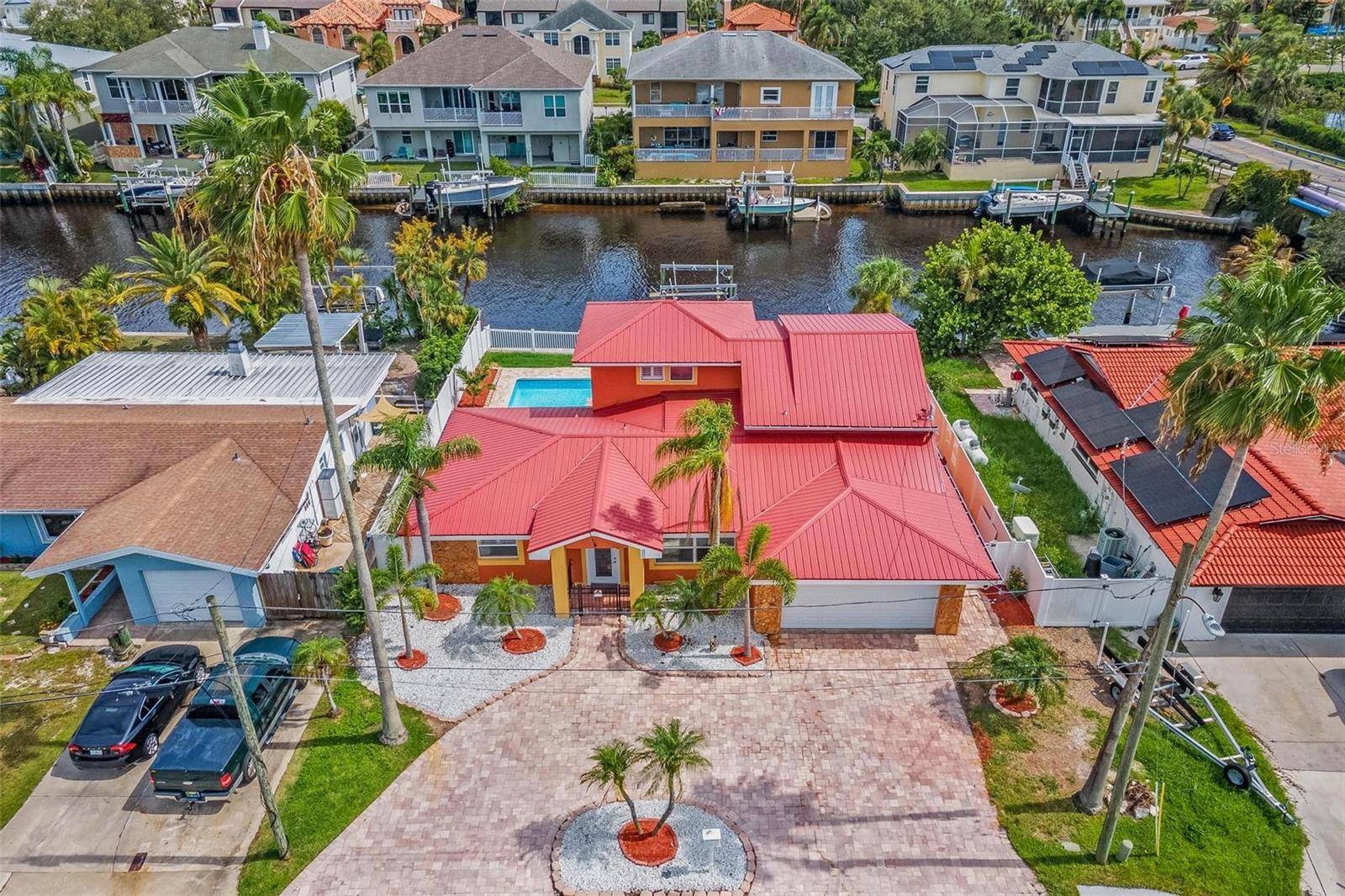 Tarpon Springs, FL 34689,325 W MARTIN LUTHER KING JR DR