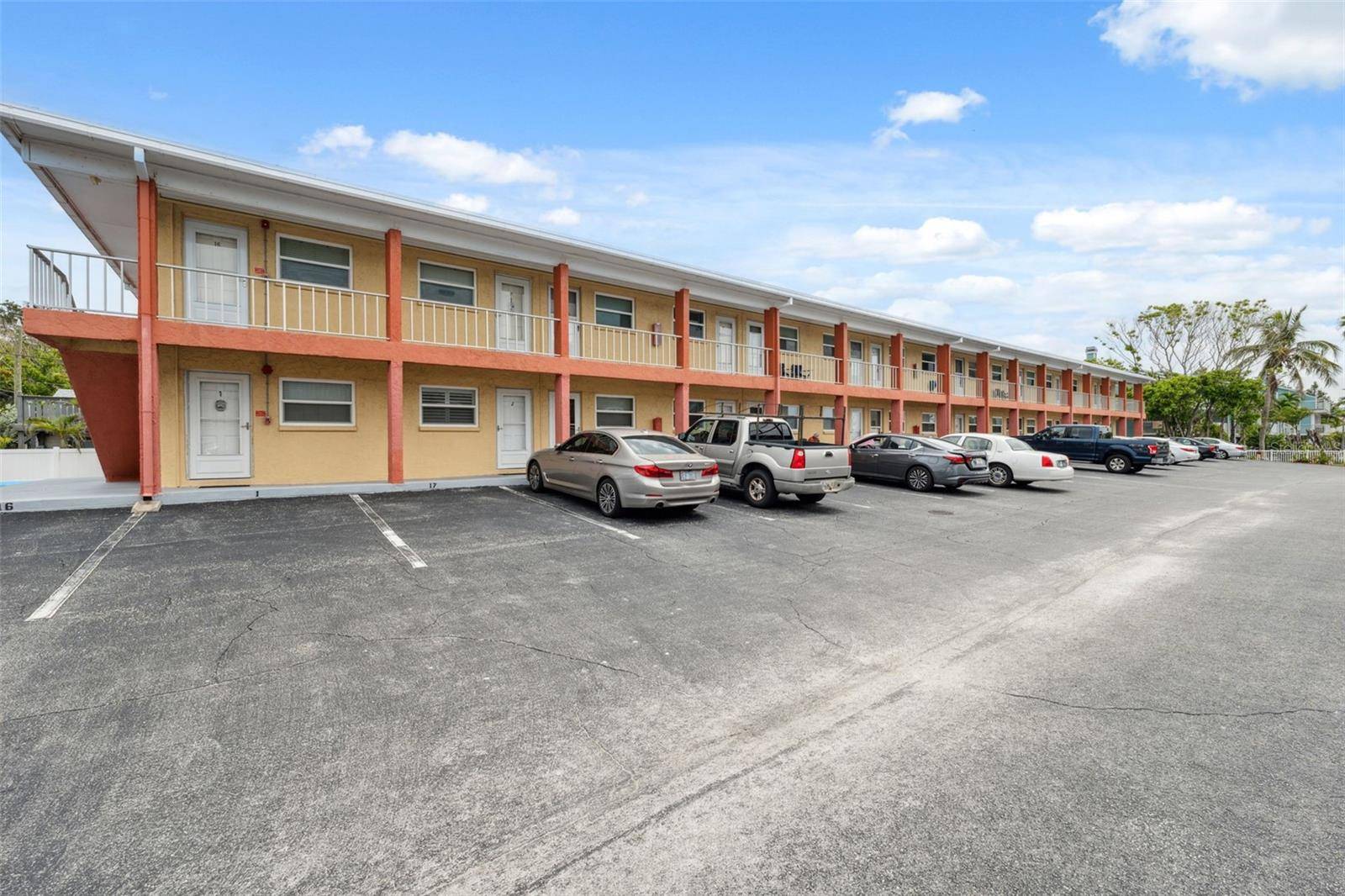 Treasure Island, FL 33706,8567 W GULF BLVD #19N