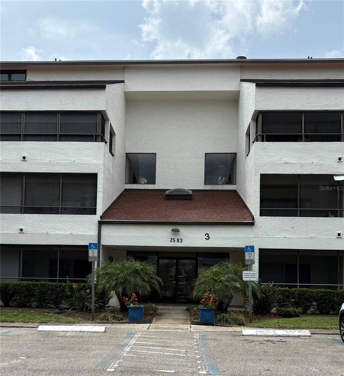 Clearwater, FL 33761,2583 COUNTRYSIDE BLVD #3103