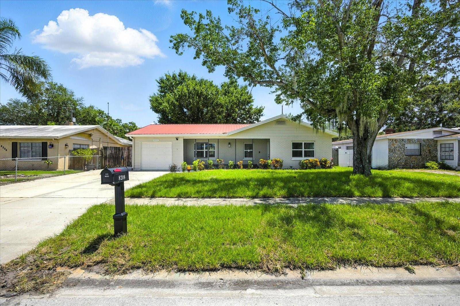 Tampa, FL 33615,8208 TANGLEWOOD LN