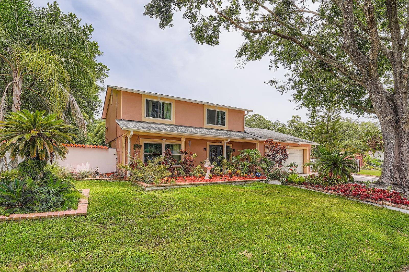 Tampa, FL 33613,15508 WETSTONE DR