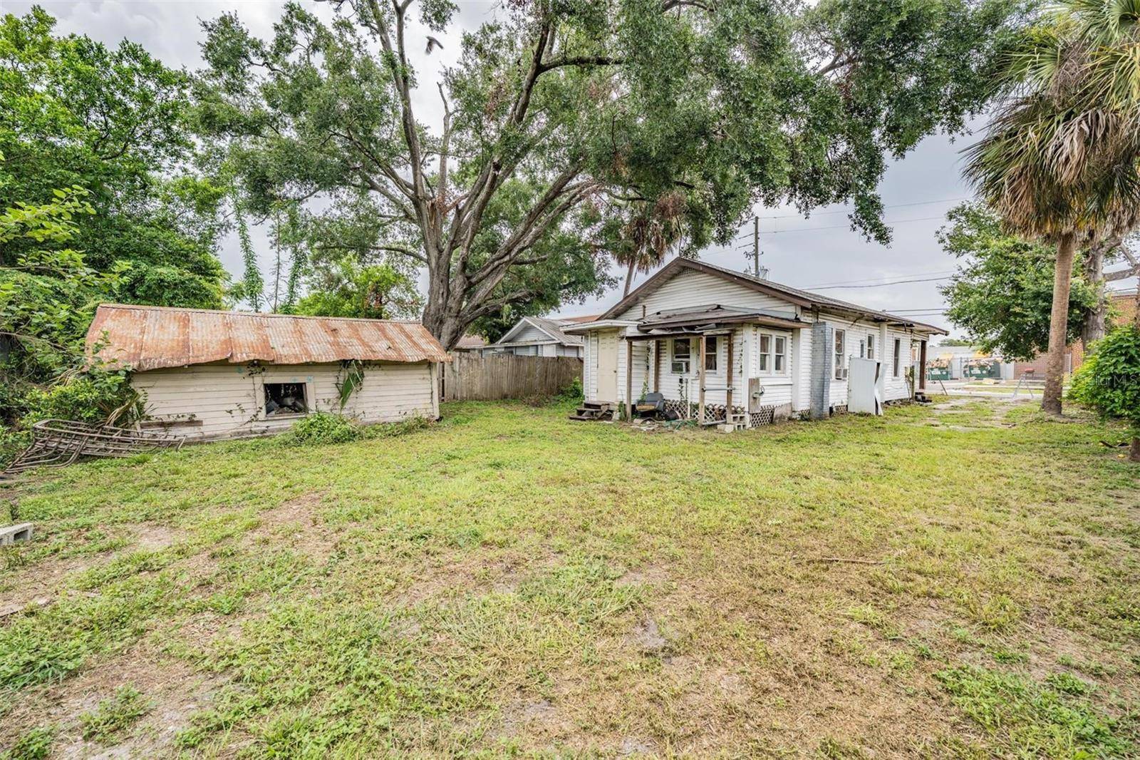 Tampa, FL 33604,8504 N 12TH ST