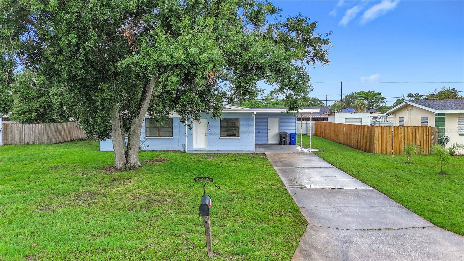 Apollo Beach, FL 33572,6228 FLORIDA CIR W