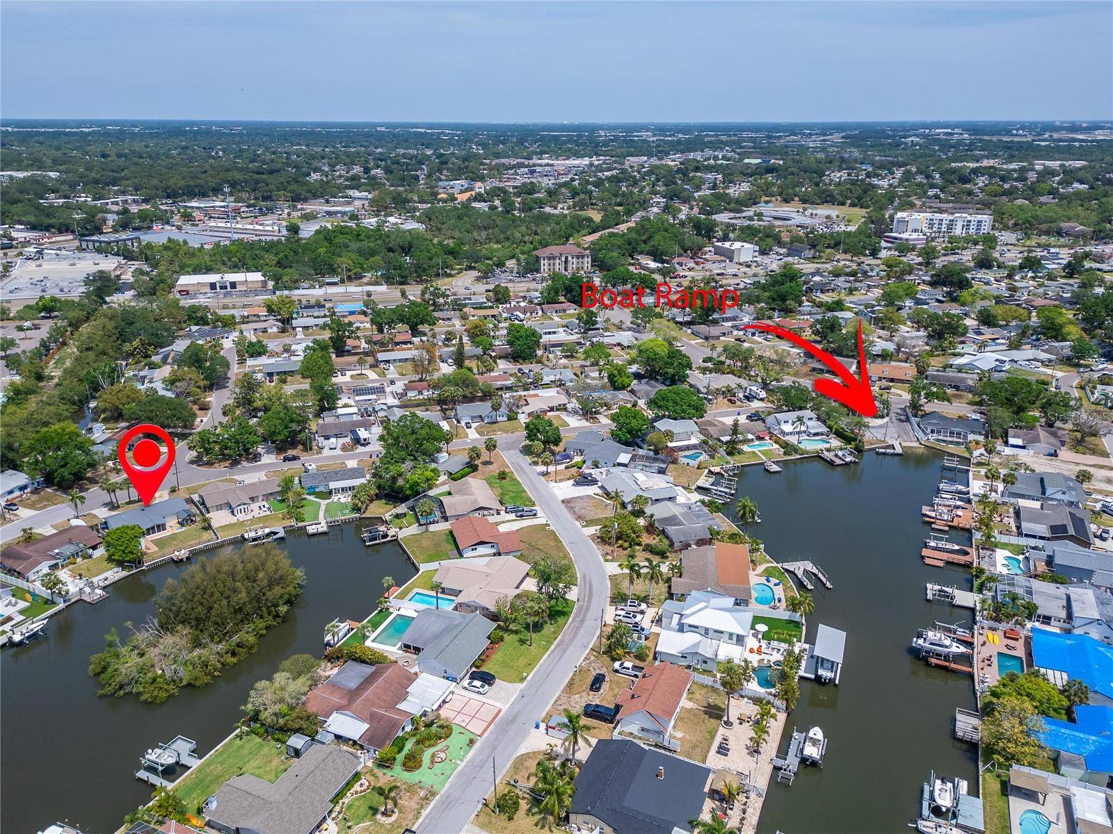 Tampa, FL 33615,8702 DRIFTWOOD DR