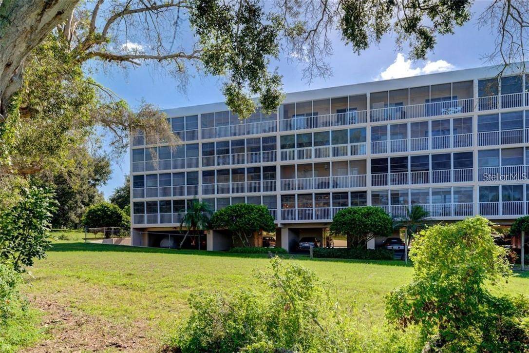 Seminole, FL 33776,9510 HARBOR GREENS WAY #406
