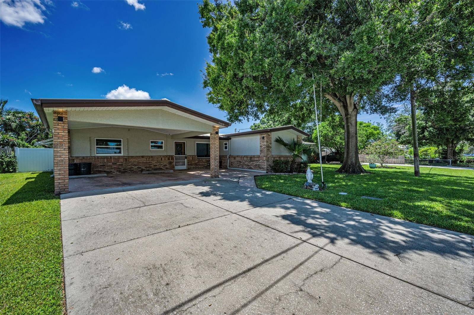 Pinellas Park, FL 33782,5260 96TH TER N