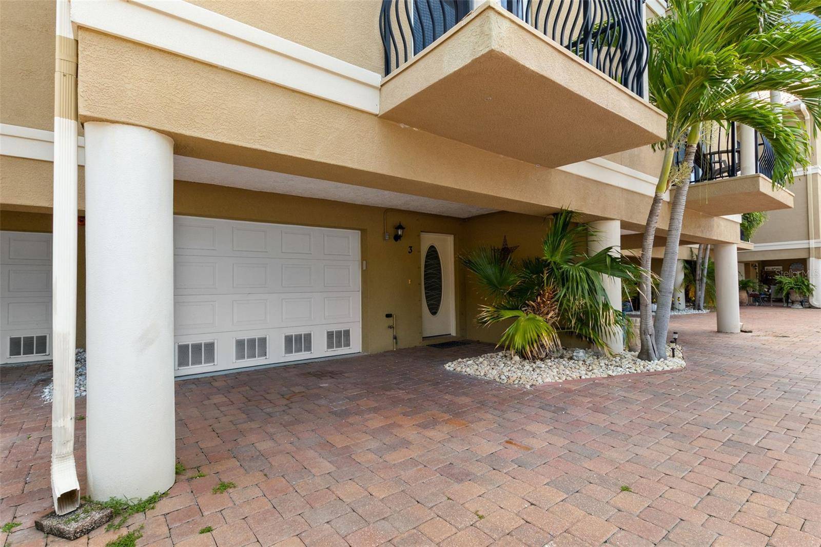 Treasure Island, FL 33706,300 CAPRI BLVD #3