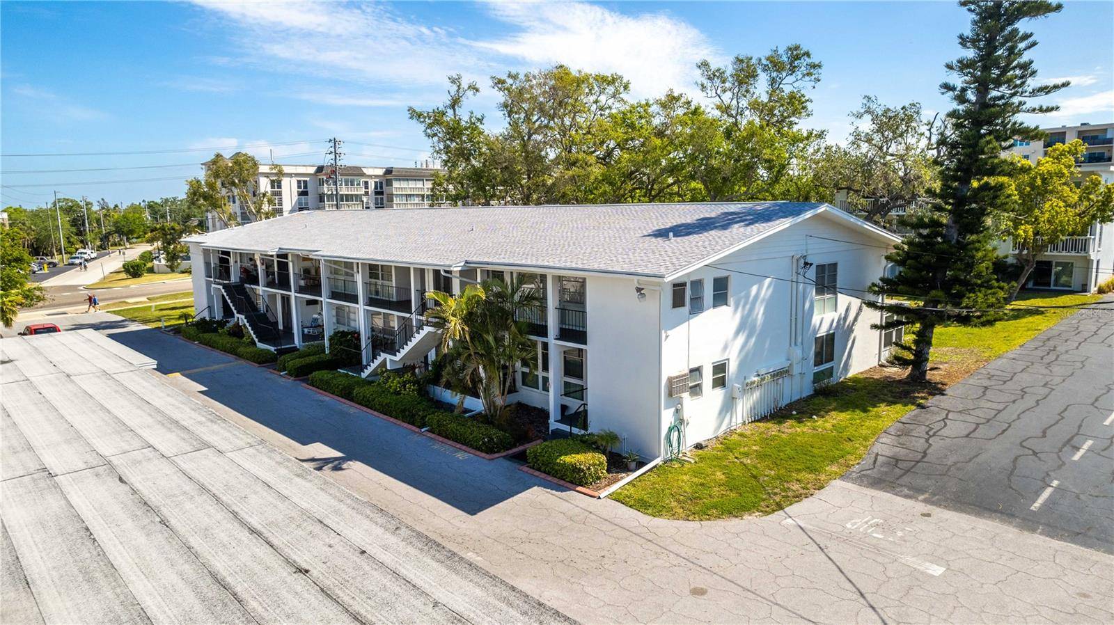 Belleair Bluffs, FL 33770,2950 WEST BAY DR #B5