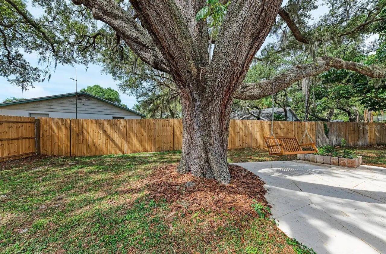 Seminole, FL 33778,12037 104TH AVE